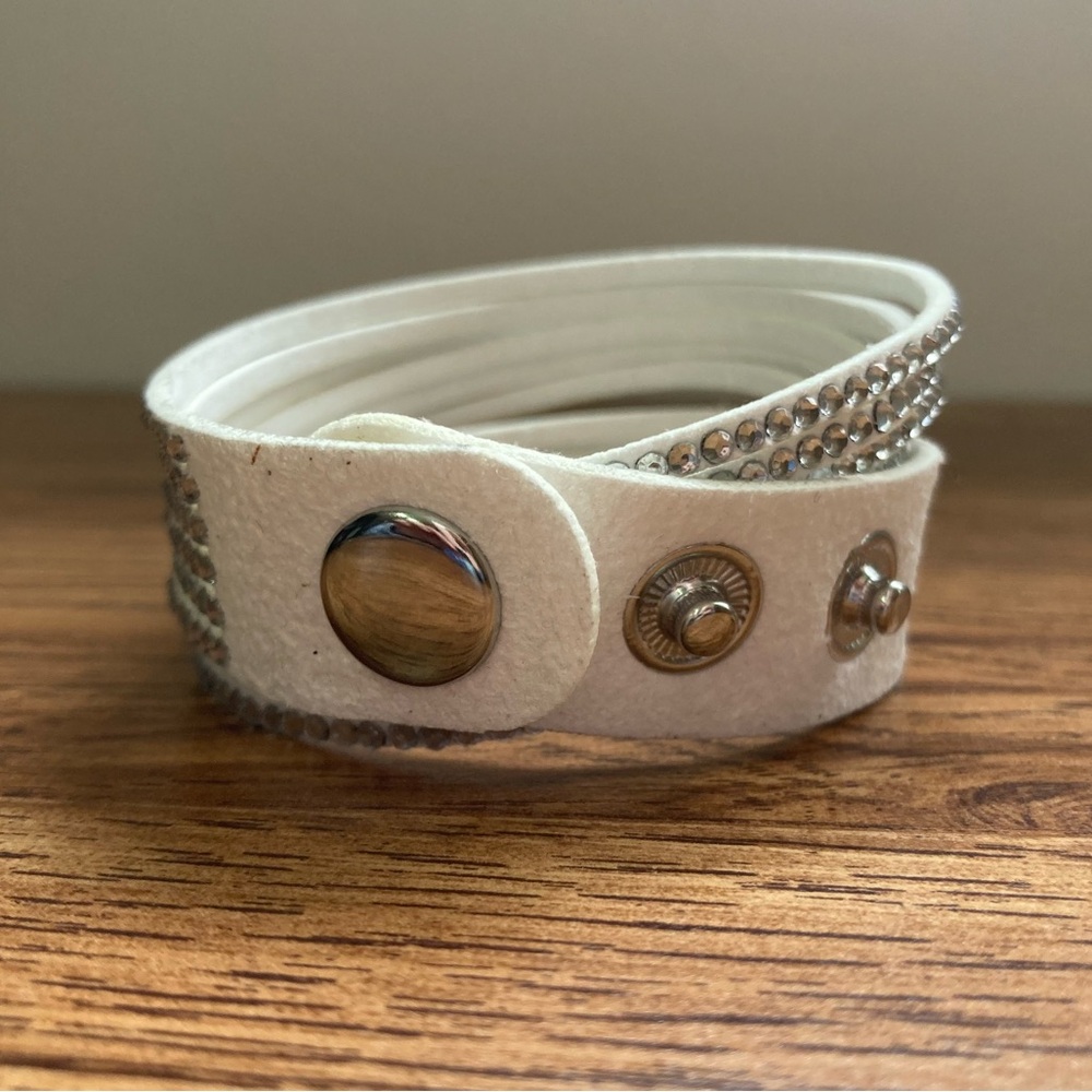 NIB White Faux Leather Wrap Bracelet with Swarovski Crystals - Picture 2 of 5